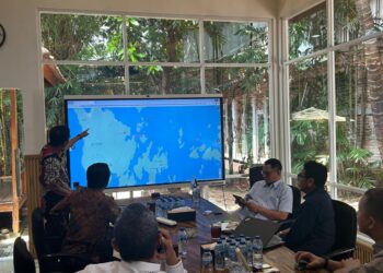 Saat pemaparan dalam pertemuan di Gedung GKM Jl. Cikini Raya No.12 13, RT.13/RW.5, Cikini, Kec. Menteng, Kota Jakarta Pusat, Daerah Khusus Ibukota Jakarta.