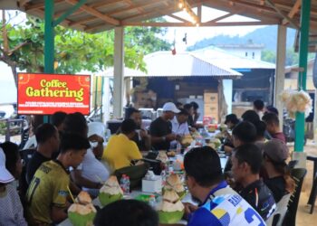Coffee Gathering Polres Anambas dan Insan Pers : Hangatnya Silaturahmi di Balik Senja Merah Menyala