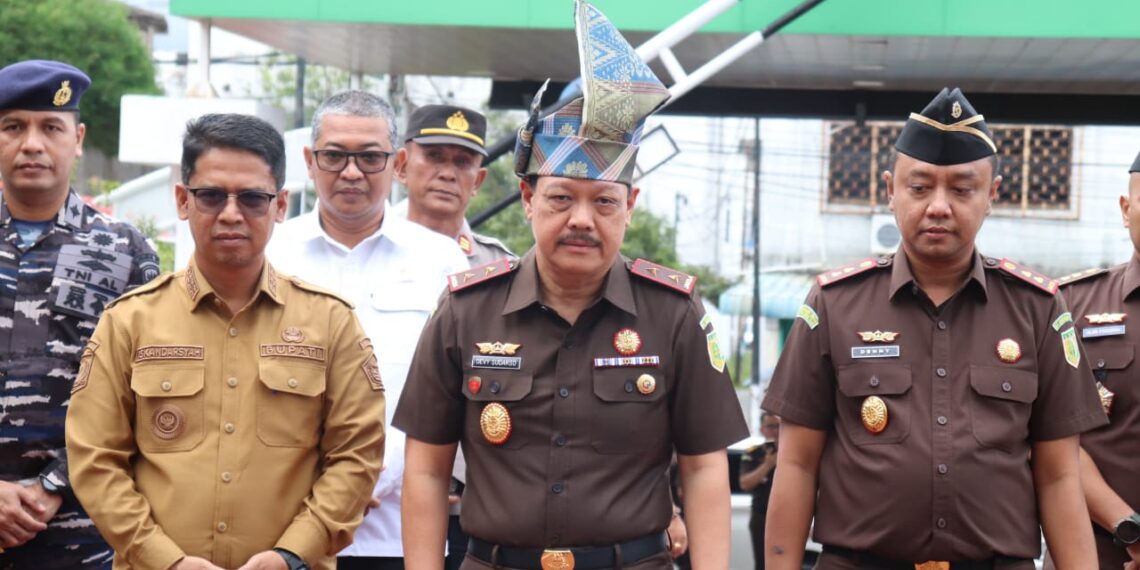 Kajati Kepri Kunker ke Kejari Karimun, Lakukan Monev dan Supervisi Kinerja Pelayanan dan Penegakan Hukum.