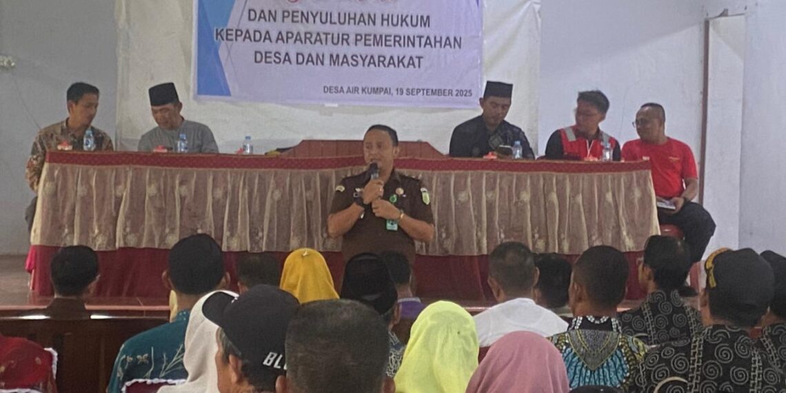 Negara Hadir di Ujung Negeri : Kejari, PLN, dan Basarnas Dekatkan Layanan ke Pulau Midai