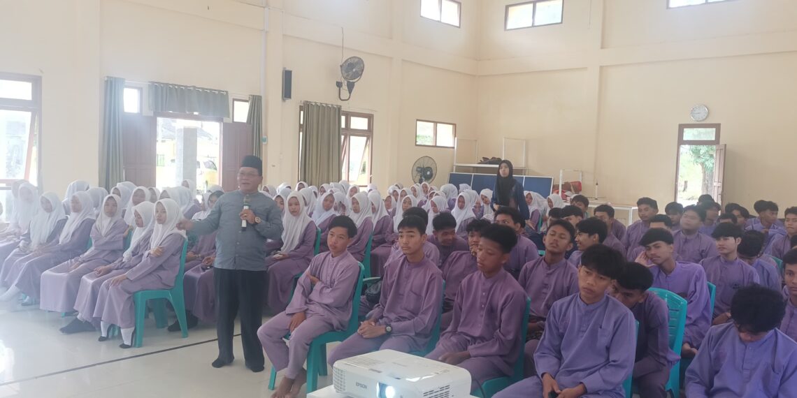 FKUB Natuna Gelar Literasi dan Edukasi Kerukunan di SMA Negeri 2 Natuna : Rawat Kerukunan, Cetak Duta Harmoni Pelajar