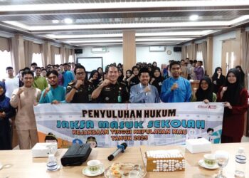 Bangun Kesadaran Hukum, Kejati Kepri Sosialisasikan Bahaya Napza, Bullying dan Cerdas Bermedsos di MAN 1 Batam.