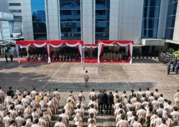 Upacara Peringatan HANTARU 2025, Menteri Nusron Realisasikan Asta Cita dengan Menjaga Tanah dan Menata Ruang