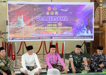 Doa Bersama Warnai Peringatan HUT ke-80 TNI di Masjid Agung Baitul Ma’mur Tarempa