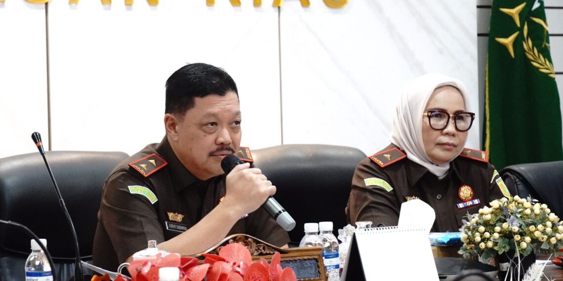 Kajati Kepri Hentikan Penuntutan Kasus Penganiayaan di Karimun Melalui RJ.