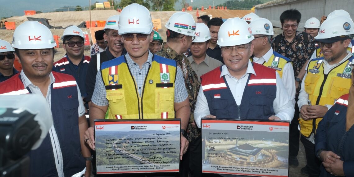 Wamen Ossy Kawal Penuntasan Pengadaan Tanah Exit Tol Padang-Sicincin
