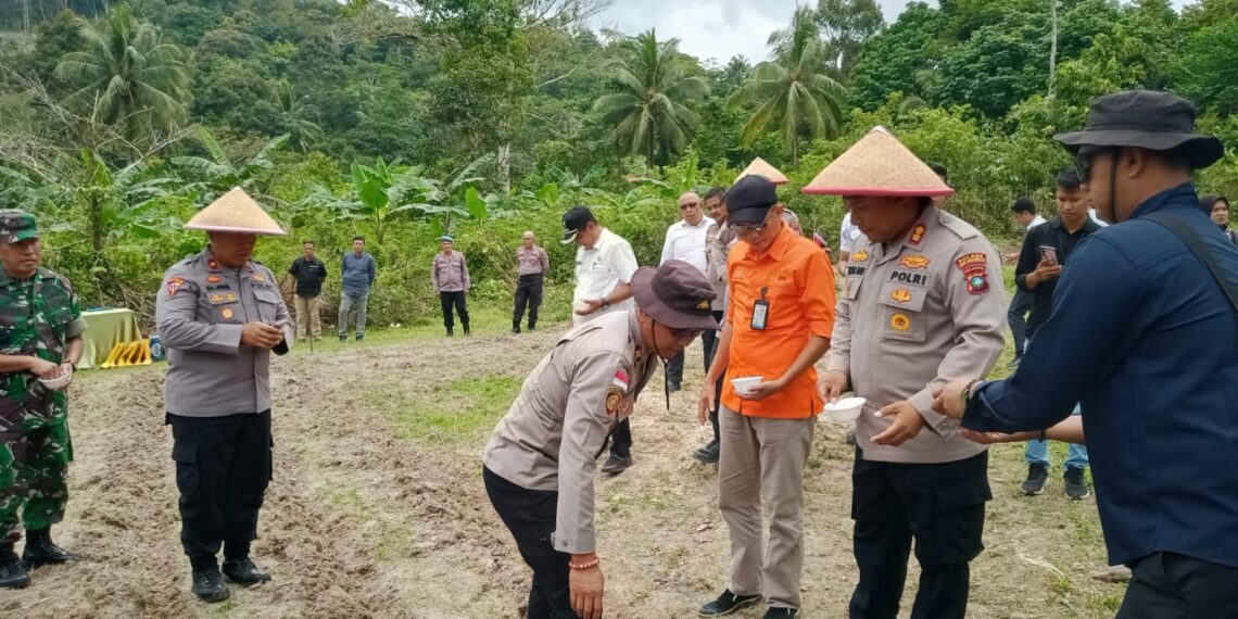 Polres Kepulauan Anambas Tanam Jagung Serentak Dukung Swasembada Pangan Nasional 2025