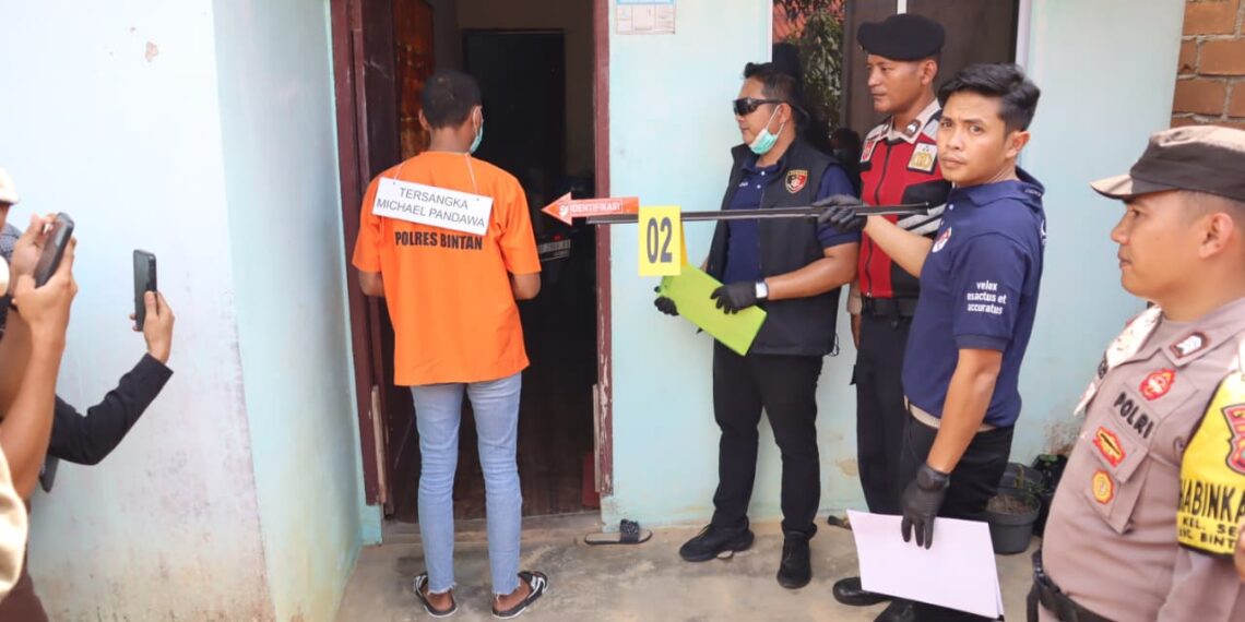 Satreskrim Polres Bintan Gelar Rekonstruksi Kasus Pembunuhan, Motif Pelaku Dipicu Emosi yang Memuncak