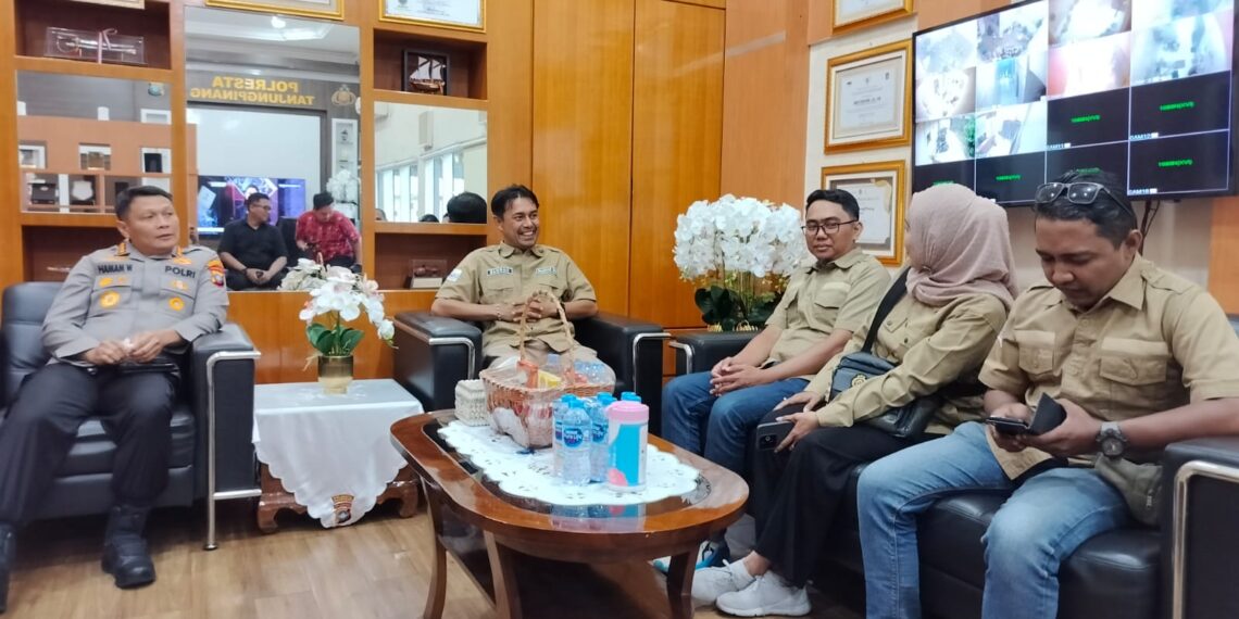 Silaturahmi SMSI Tanjungpinang dan Kapolresta, Bahas Sinergitas Tangkal Hoaxs