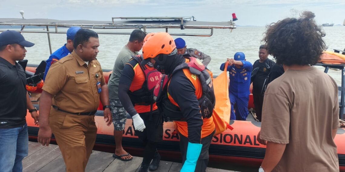 Tiga Hari Pencarian, Tim SAR Temukan Korban Terakhir Tenggelamnya Kapal KLM Green 6