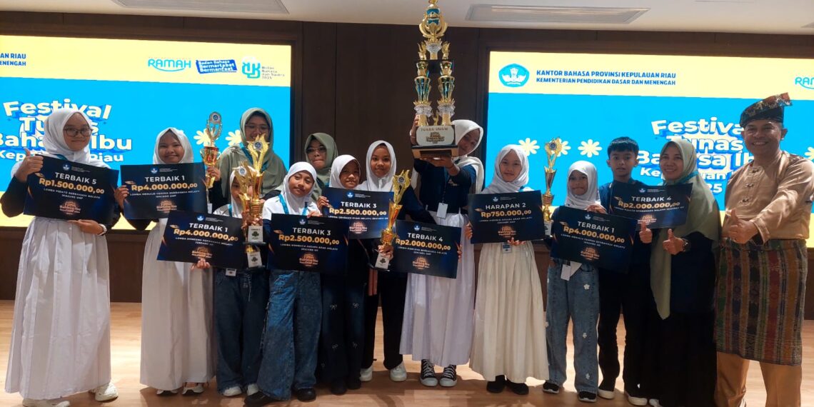 Natuna Raih Juara Umum pada Festival Tunas Bahasa Ibu Tingkat Provinsi Kepulauan Riau 2025