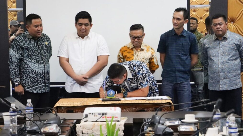 Bupati Bintan Terima PSU Empat Perumahan, Pastikan Lingkungan Sehat dan Aman