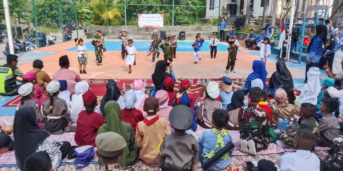 Peringati Hari Pahlawan, SDN 009 Landak dan PAUD Dunia Anak Gelar Kegiatan Penuh Semangat