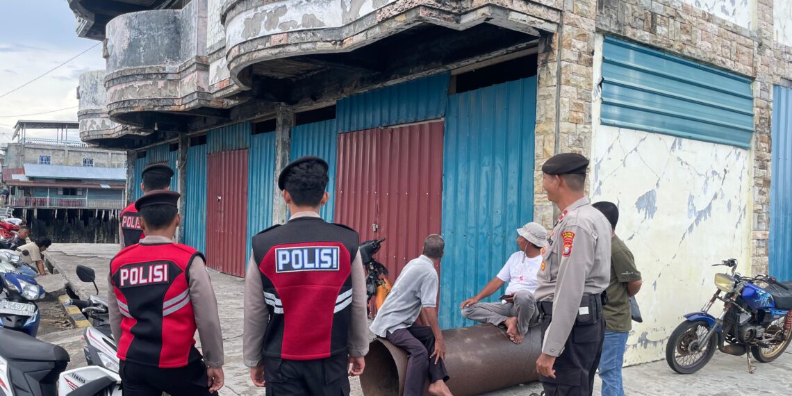 Polsek Bunguran Barat Laksanakan Patroli Dialogis untuk Jaga Kondusivitas di Wilayah Sedanau