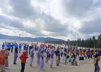 Rangkaian Family Gathering Acara Puncak HUT PGRI ke-80 Kecamatan Jemaja