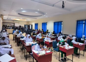 Semarak Hari Armada RI 2025, Lanal Tarempa Dorong Kreativitas Pelajar Lewat Lomba Menggambar