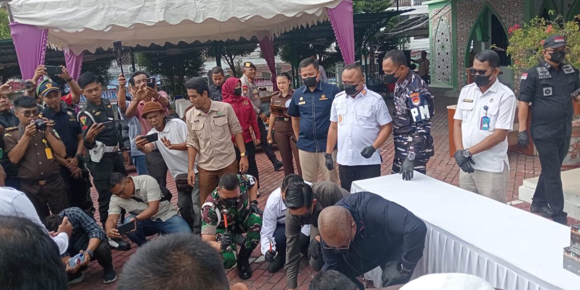 Kejari Karimun Musnahkan Barang Bukti 89 Perkara Jelang Akhir 2025