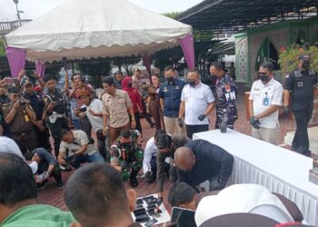Kejari Karimun Musnahkan Barang Bukti 89 Perkara Jelang Akhir 2025