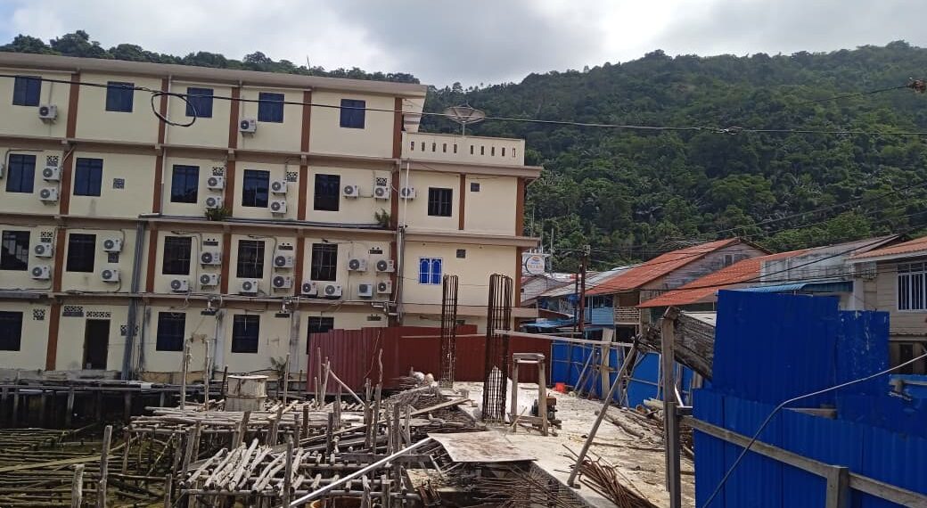 Kondisi pekerjaan Renovasi Pasar Loka Anambas yang mangkrak