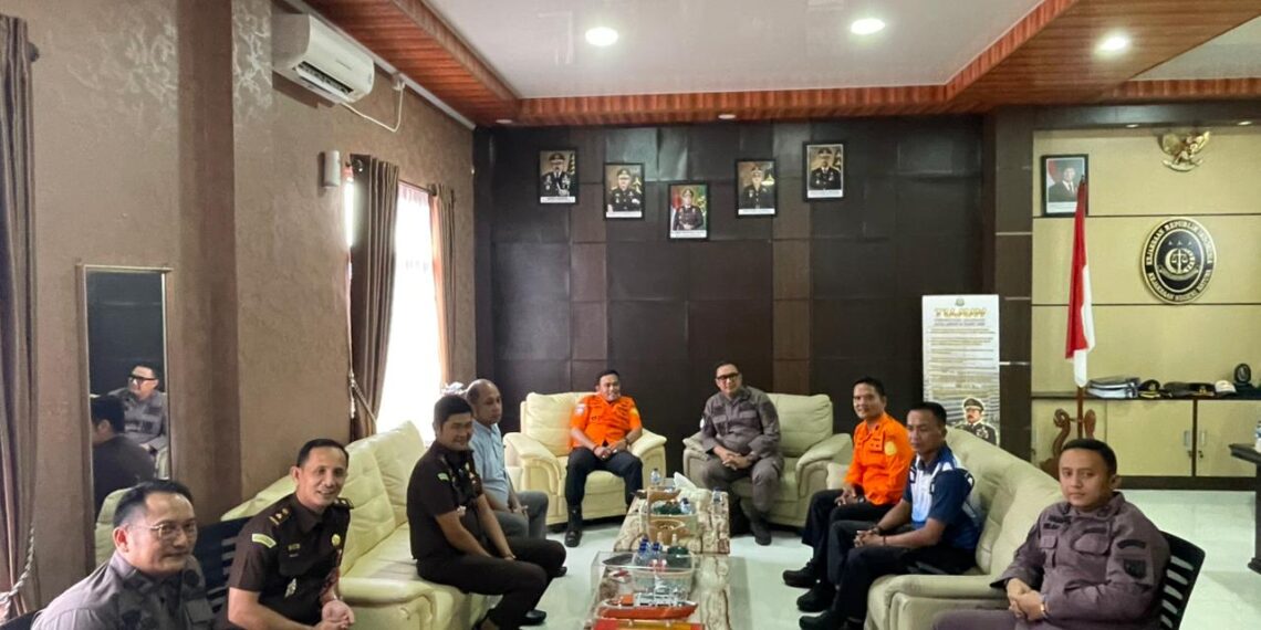 Kunjungan Kerja SAR Natuna ke Kejari Perkuat Sinergitas Lembaga