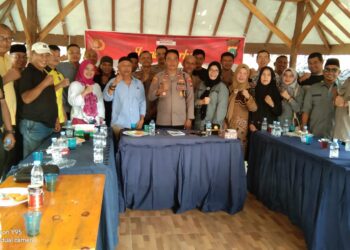 Warga Tanjungpinang Sampaikan Aspirasi dan Keluhan di Jumat Curhat Kapolsek