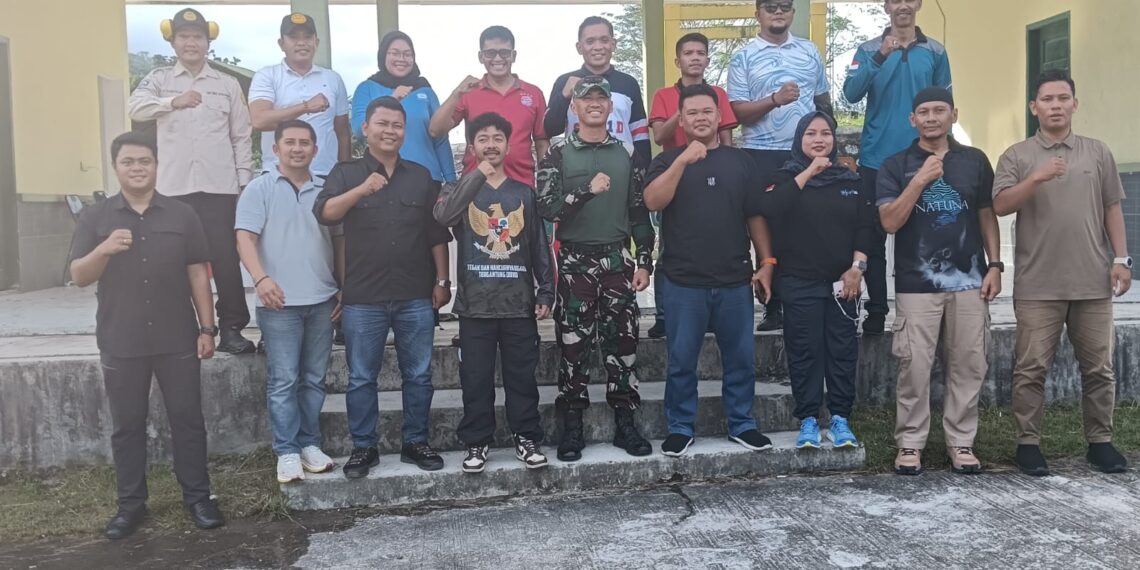 Pererat Sinergitas, Danyon Komposit 1/Gardapati Gelar Olahraga Bersama Insan Pers dan Instansi Terkait