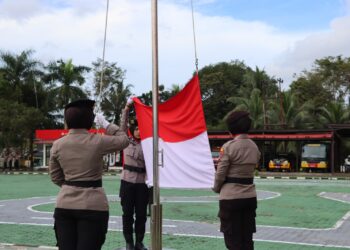 Srikandi Polri Garda Terdepan Upacara Hari Ibu ke-97 di Polres Natuna