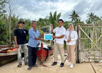 13 Anggota KUB Ratu Laut Teluk Dalam Dapat Bantuan Alat Tangkap Ikan Dari PT Timah PT Timah Tbk