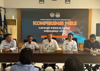 Kantor Imigrasi Tanjung Uban Catatkan Kinerja Positif: Pelayanan Publik Profesional, Pengawasan Keimigrasian Optimal