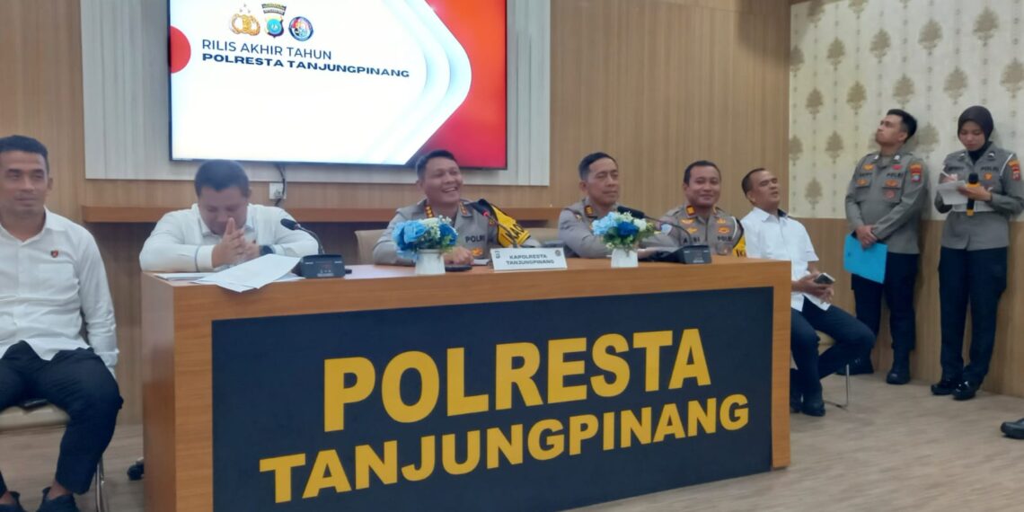 Polresta Tanjungpinang Gelar Press Rilis Akhir Tahun 2025, Sampaikan Capaian Kinerja dan Evaluasi Kamtibmas