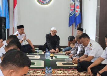 Stasiun Bakamla Natuna Peringati HUT ke-20 dengan Tausiah dan Potong Tumpeng