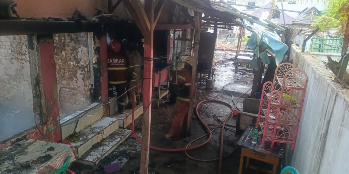 Kebakaran di Tanjungpinang, Rumah Kos-Kosan Hangus Terbakar