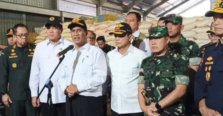 Mentan Sidak Gudang Kanwil DJBC Kepri, Ini Nasib 1000 Ton Beras Selundupan.
