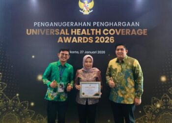 99,01 Persen Warga Bintan Terlindungi BPJS Kesehatan, Bupati Roby Kembali Raih UHC Awards Nasional