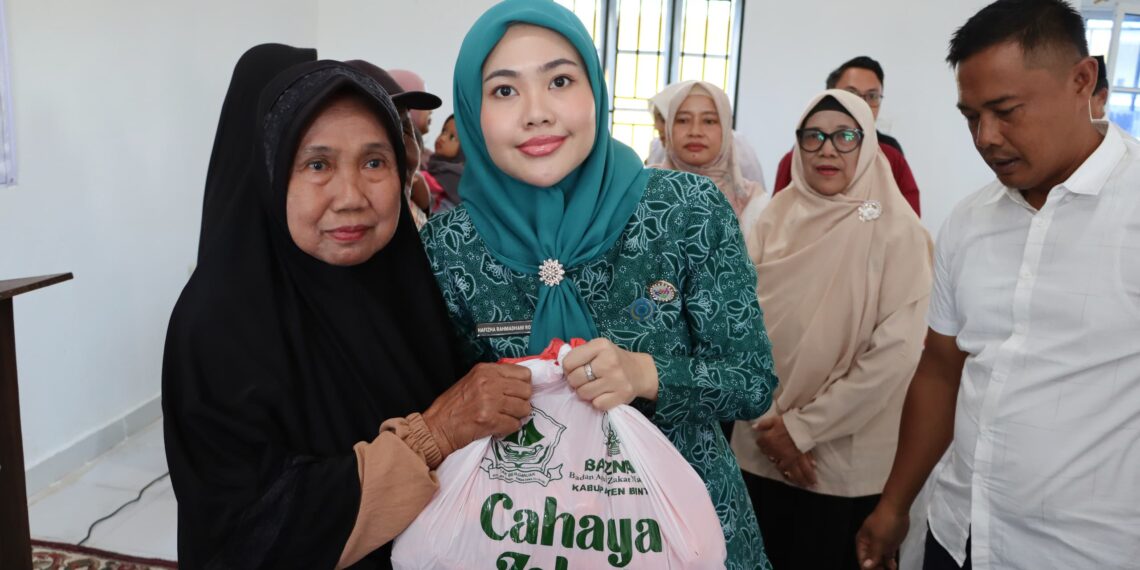 Hafizha dan BAZNAS Salurkan Puluhan Paket Sembako untuk Dhuafa dan Balita Stunting di Tanjung Uban Timur