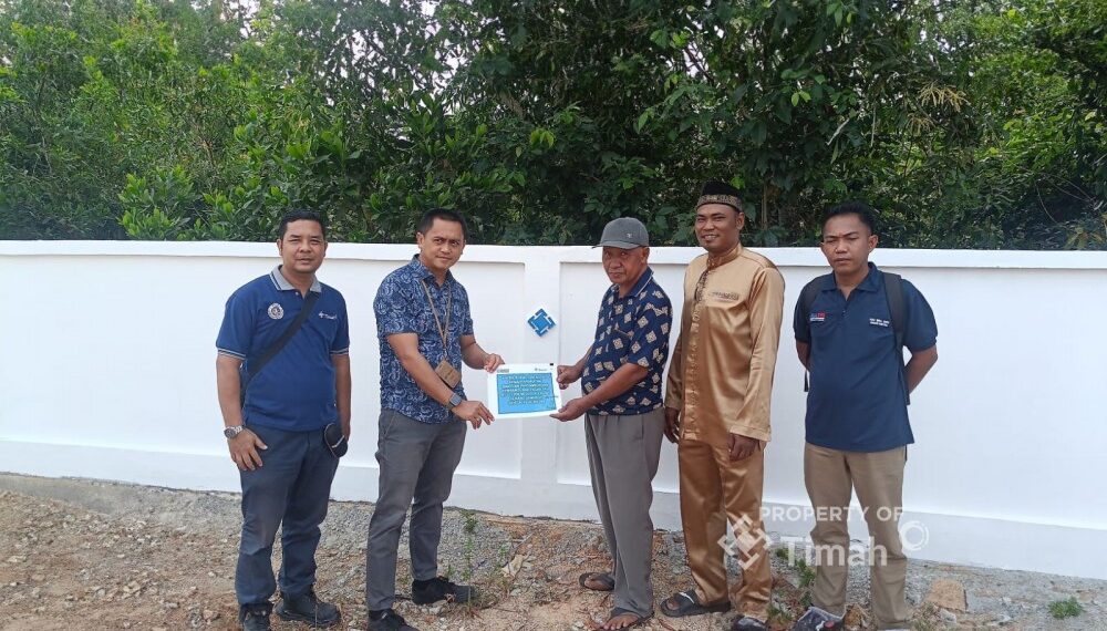 PT TIMAH Tbk Dukung Pembangunan Pagar TPU, Tingkatkan Sarana Prasarana Warga Desa Gemuruh