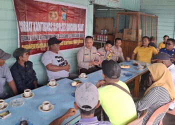 Gelar Jumat Curhat, Kapolsek Bunguran Barat Himbau Masyarakat Cegah Karhutla 