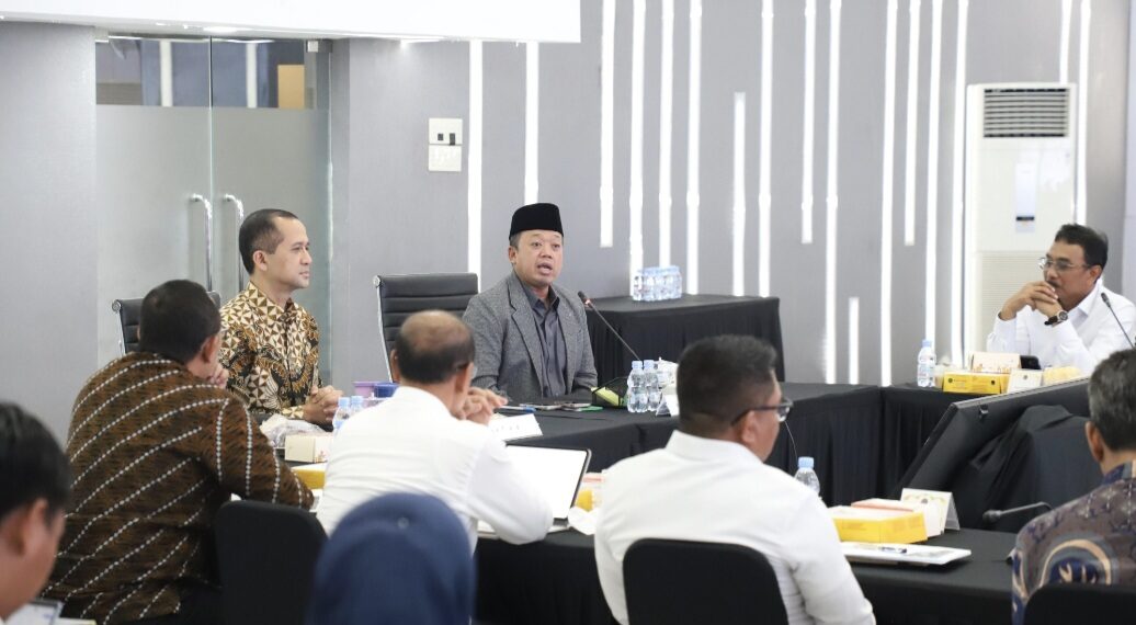 Menteri ATR/Kepala BPN, Nusron Wahid saat memimpin tapat koordinasi