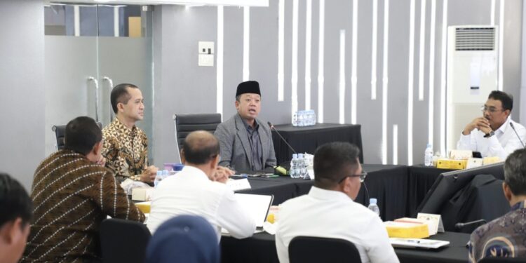 Menteri ATR/Kepala BPN, Nusron Wahid saat memimpin tapat koordinasi