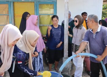 PMI–BPBD Salurkan Air Bersih di Bintan Timur, Hafizha : Laporkan Jika Terdampak, Kami Siap Respons Cepat