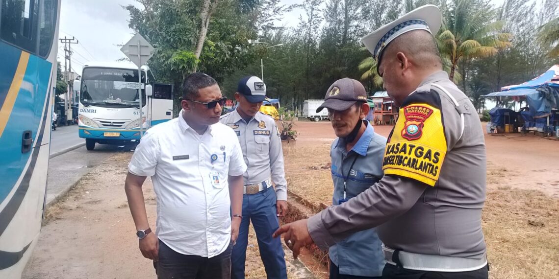 Satlantas Polres Natuna dan Dishub Cek Kesiapan Angkutan Umum Jelang Mudik Lebaran 