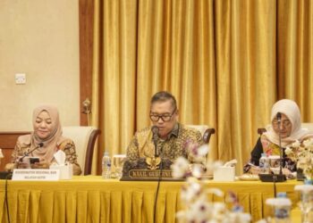 Wakil Gubernur Kepri Nyanyang Haris Pratamura memimpin Rapat Evaluasi Pelaksanaan Program MBG di Provinsi Kepulauan Riau yang digelar di Gedung Daerah, Tanjungpinang, Kamis (5/2/2026).