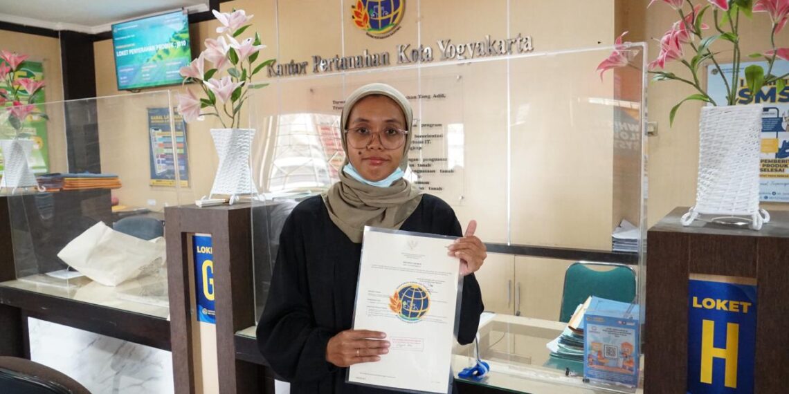 Cerita Kemudahan dalam Urusan Pertanahan dari Warga Yogyakarta Pengguna Setia Aplikasi Sentuh Tanahku