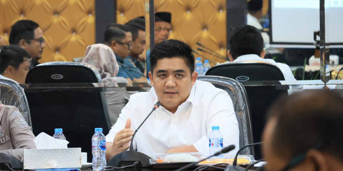 Bupati Bintan Roby Kurniawan