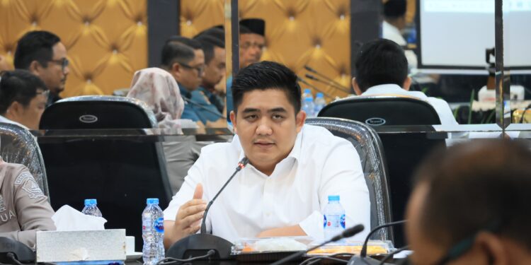 Bupati Bintan Roby Kurniawan