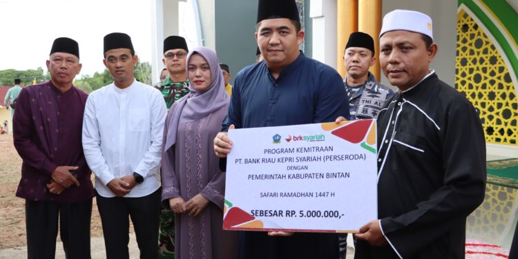 Safari Ramadan Perdana di Mantang, Bupati Bintan Resmikan Masjid Besar Jannatul Bahri