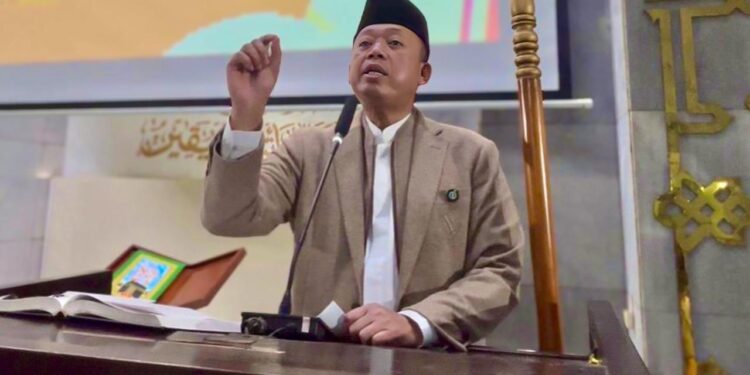 Kajian Tarawih di Masjid UI, Menteri Nusron Bicara Sanad Keilmuan dan Etika Kepemimpinan