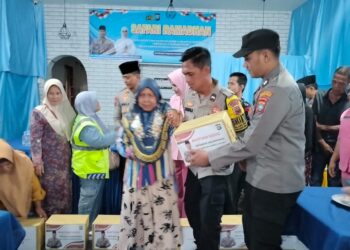 Polsek Tanjungpinang Kota Gelar Safari Ramadhan, Berbagi Sembako untuk Warga