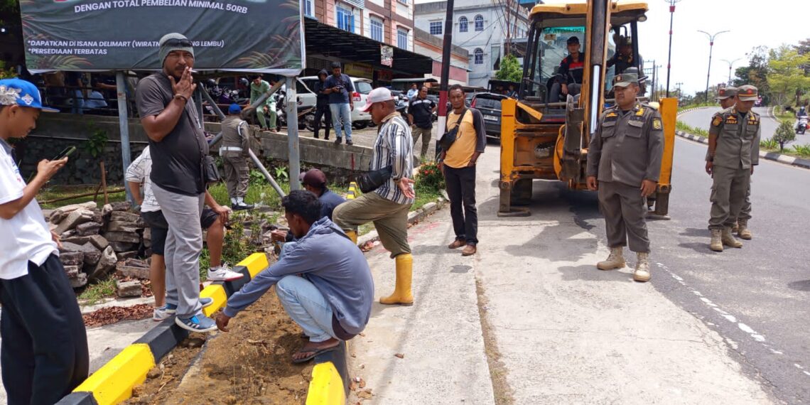 Penertiban Pagar Beton di Tanjungpinang Memicu Kontroversi, Warga Desak Keadilan