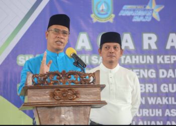 Bupati Anambas Aneng di dampingi Wakil Bupati Anambas Raja Bayu saat berikan sambutan satu Tahun Kepemimpinannya
